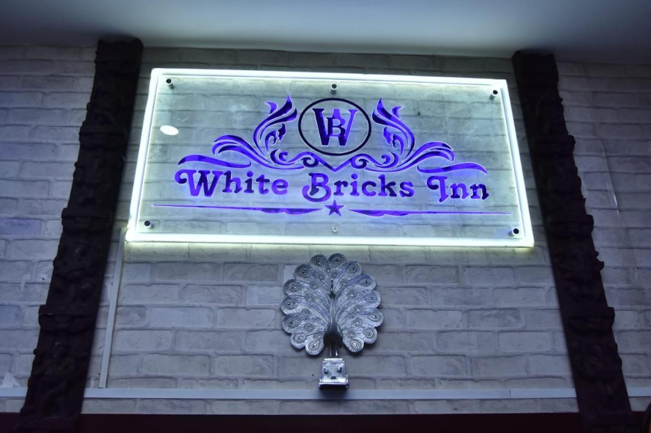 White Bricks Inn Бангалор Экстерьер фото